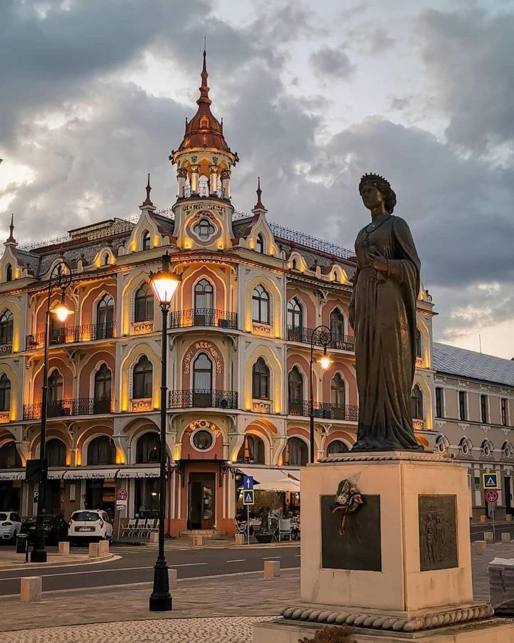 Astoria Grand Hotel Oradea Ngoại thất bức ảnh