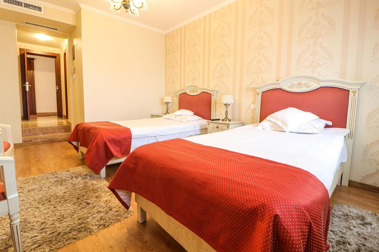 Astoria Grand Hotel Oradea Ngoại thất bức ảnh