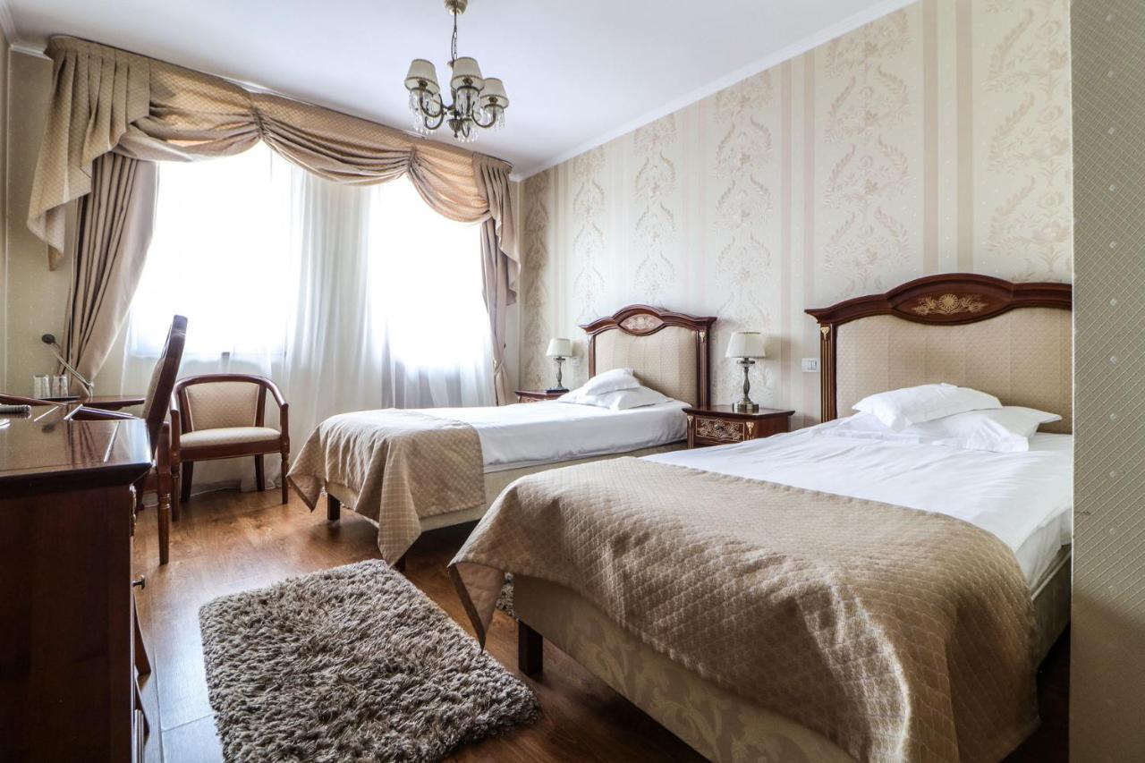 Astoria Grand Hotel Oradea Ngoại thất bức ảnh
