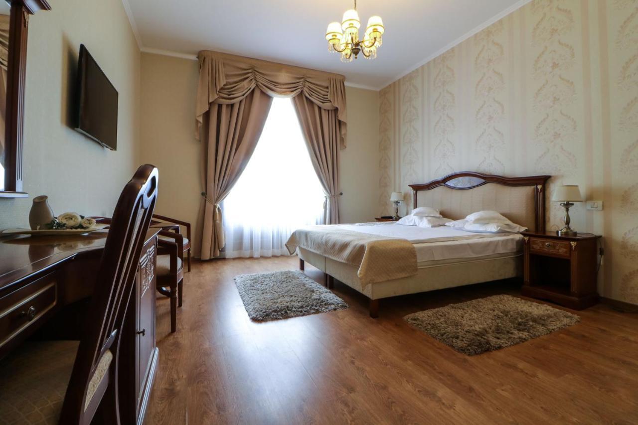 Astoria Grand Hotel Oradea Ngoại thất bức ảnh