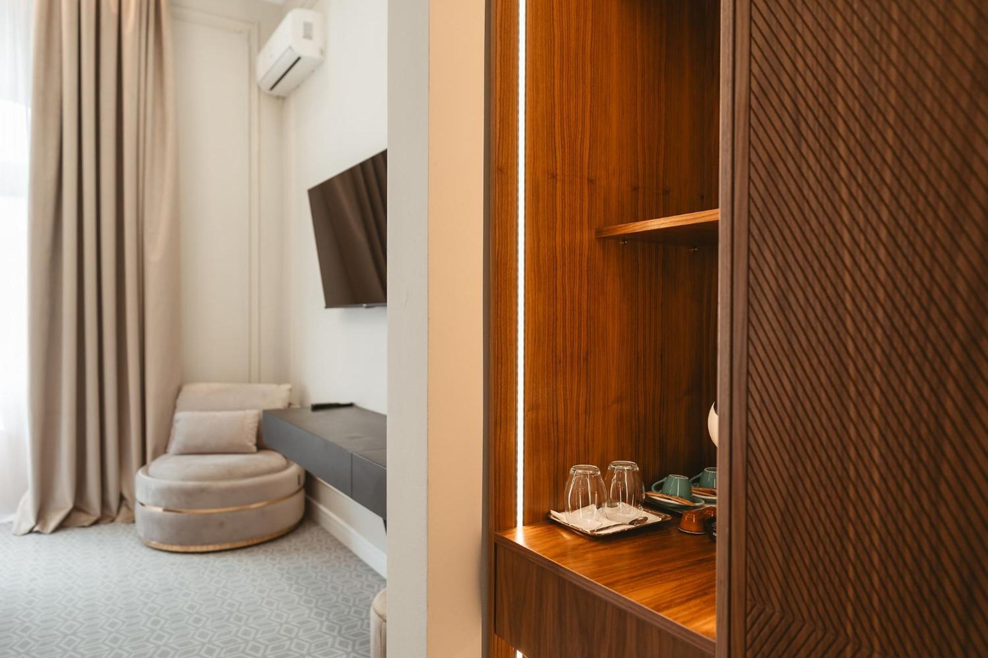 Astoria Grand Hotel Oradea Ngoại thất bức ảnh