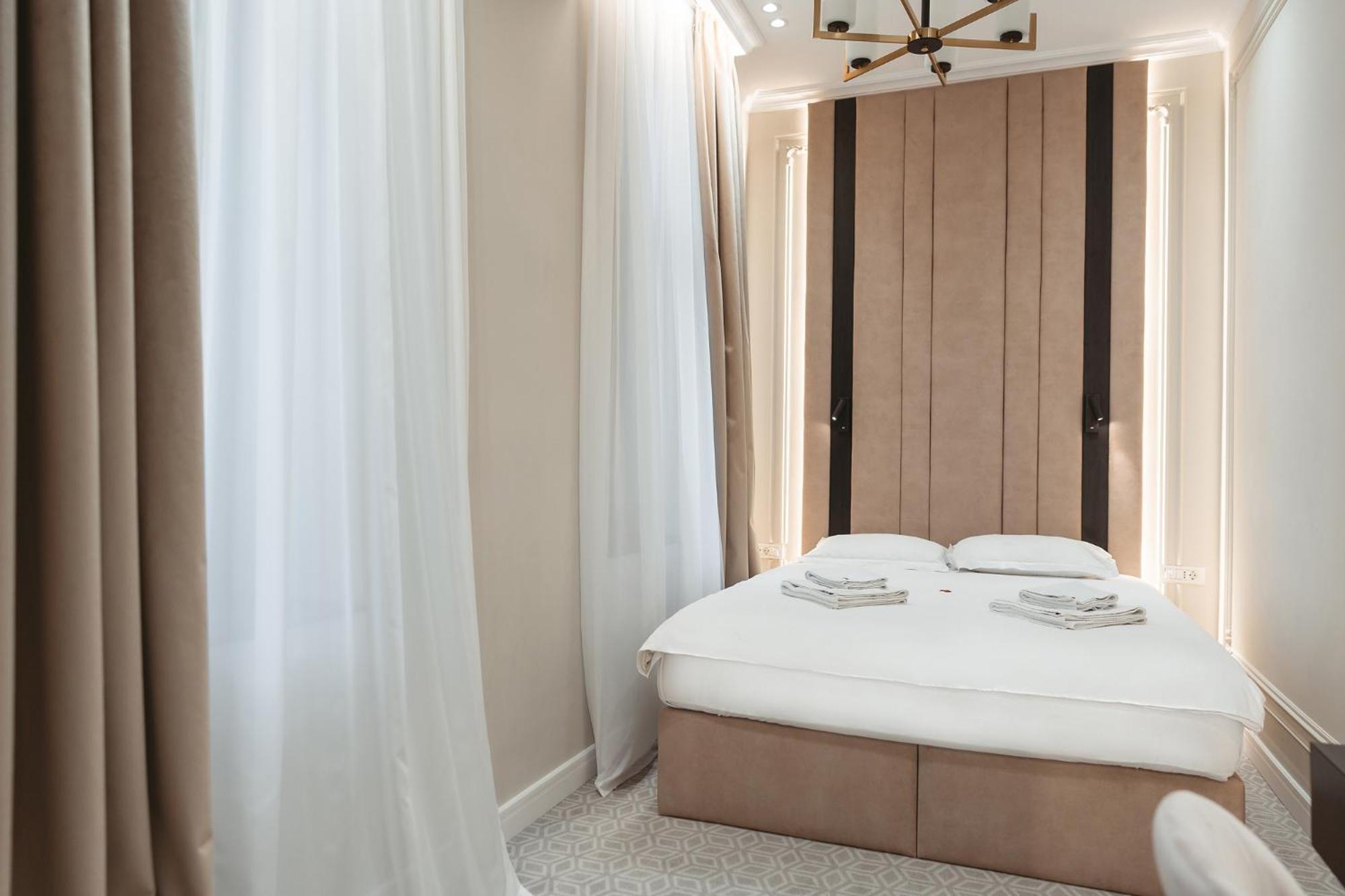 Astoria Grand Hotel Oradea Ngoại thất bức ảnh
