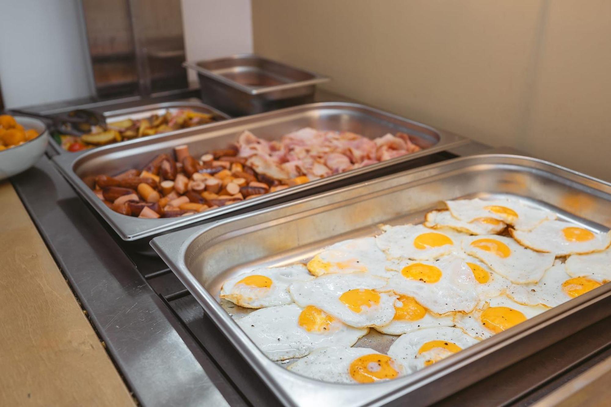 Astoria Grand Hotel Oradea Ngoại thất bức ảnh