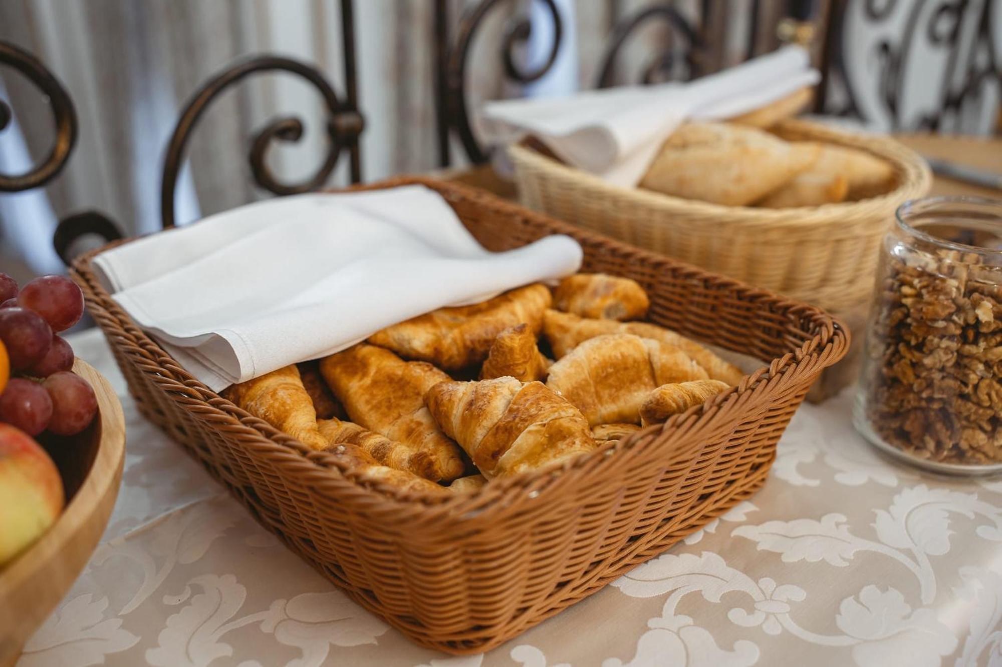 Astoria Grand Hotel Oradea Ngoại thất bức ảnh
