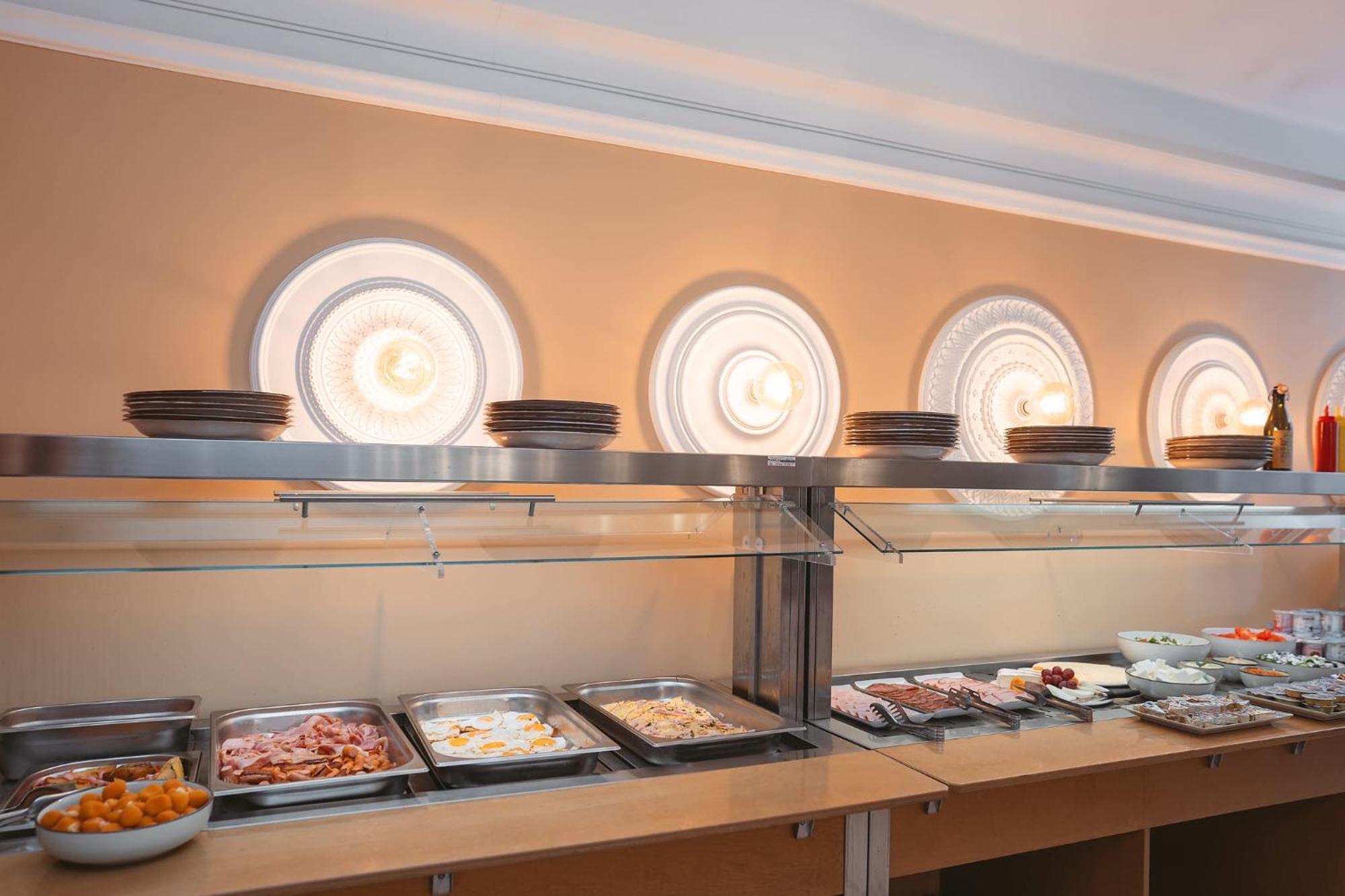 Astoria Grand Hotel Oradea Ngoại thất bức ảnh