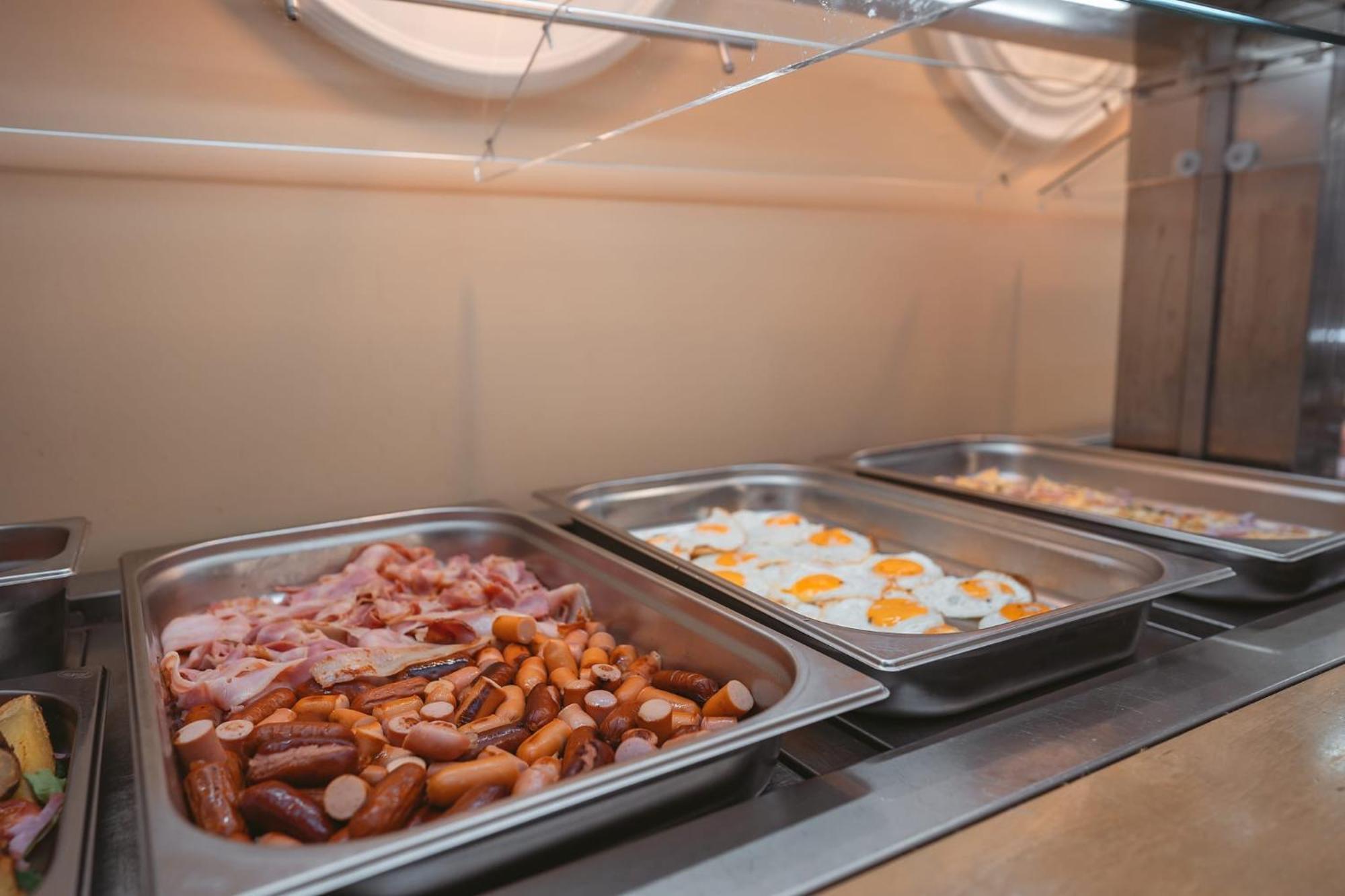 Astoria Grand Hotel Oradea Ngoại thất bức ảnh
